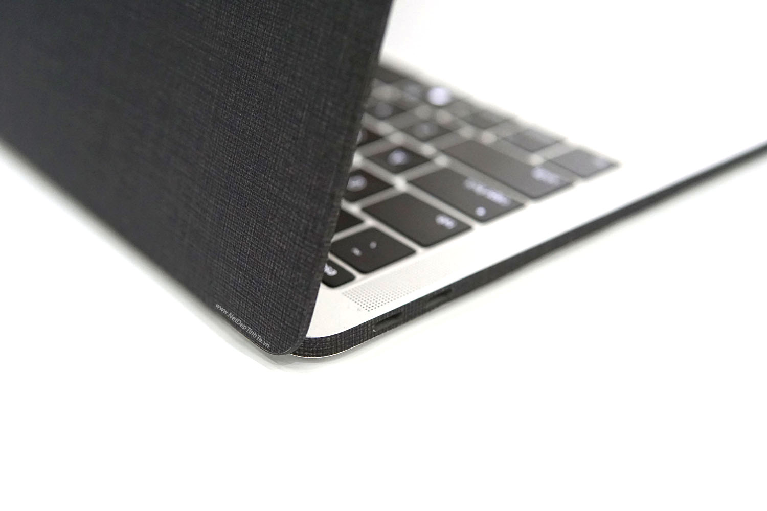 Skin-film-3m-Macbook-Pro-13inch-2017-F28-500k (2) Skin Film 3M Macbook Pro 13inch 2017