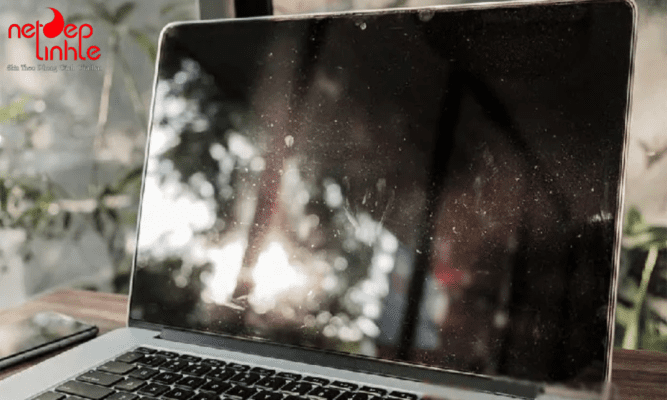 Dán màn hình laptop Lenovo cũng có một số nhược điểm cần lưu ý