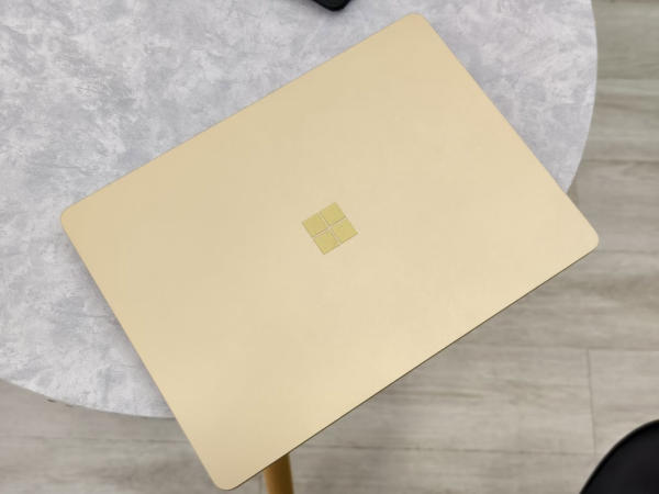 dán ppf cho laptop