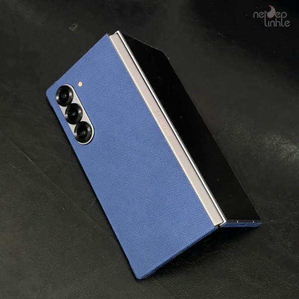 Samsung Fold 7 skin